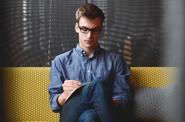 travailler en étant étudiant